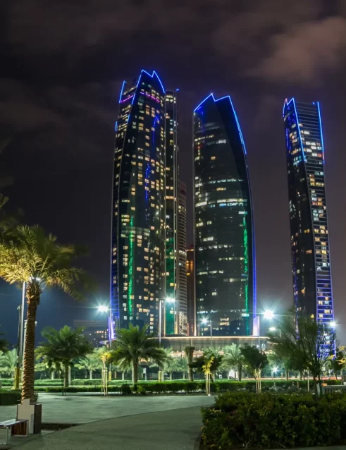 Abu Dhabi bei Nacht