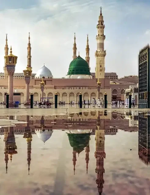 Wunderschöner Blick auf den Al Bateen Palace in Abu Dhabi mit traditioneller islamischer Architektur